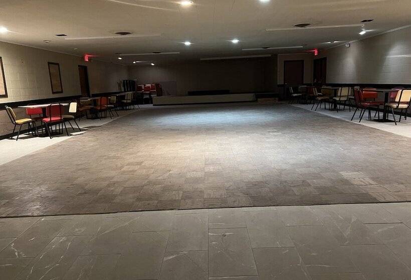 فندق Driftwood Inn And Lodge By The Lake