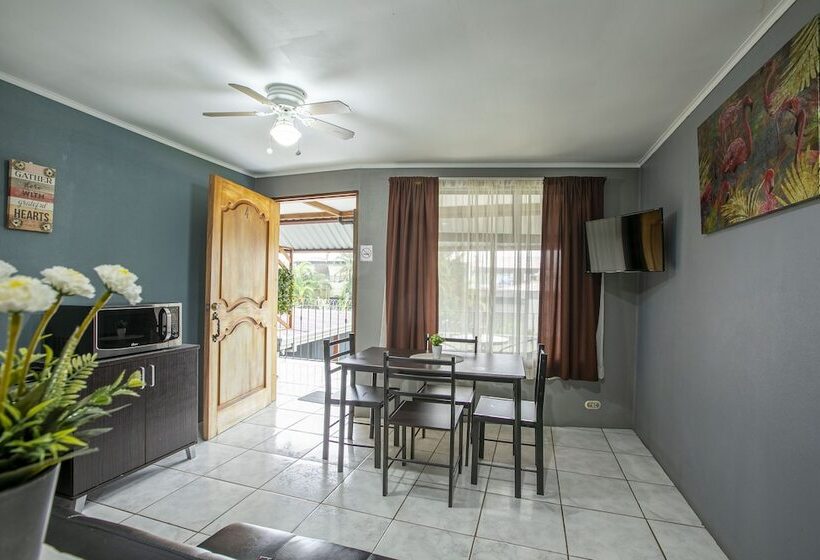 Coati Arenal Lodge