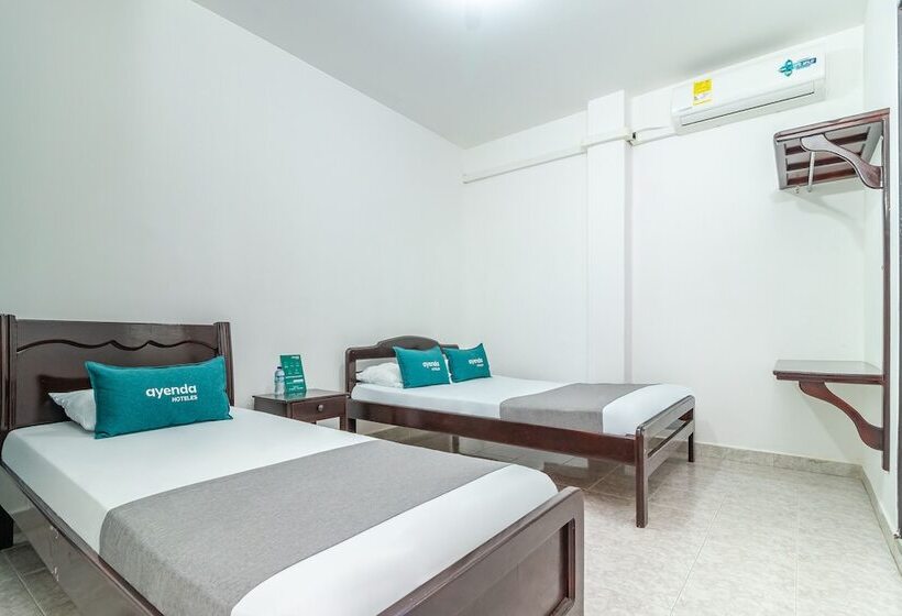 هتل Ayenda Vanguard