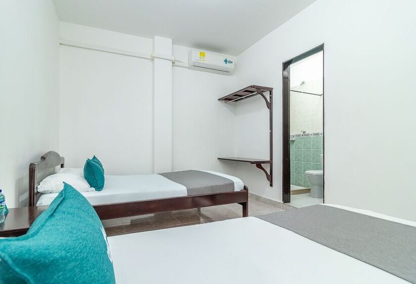 هتل Ayenda Vanguard