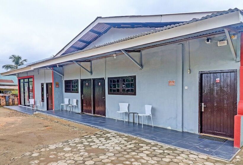 هتل Oyo 91022 Steze Homestay Syariah