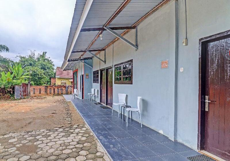 هتل Oyo 91022 Steze Homestay Syariah
