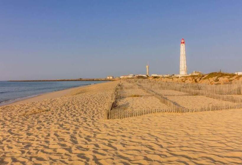 هتل Casa Rosa Villa With Pool In Olhao Centre