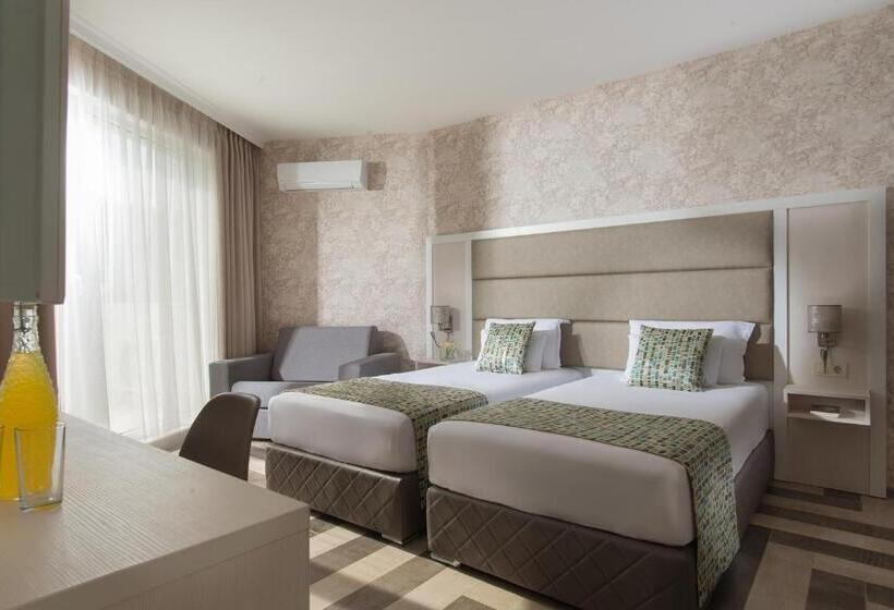 تختخواب و صبحانه Marina Sands Bijou Boutique Is An Excellent Choice For Travelers Visiting Obzor