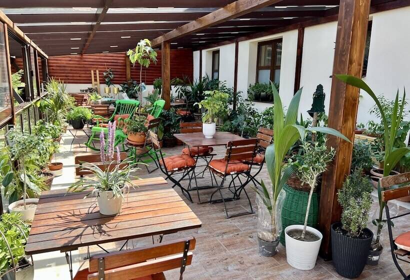 هتل Art E Boutique Rooms