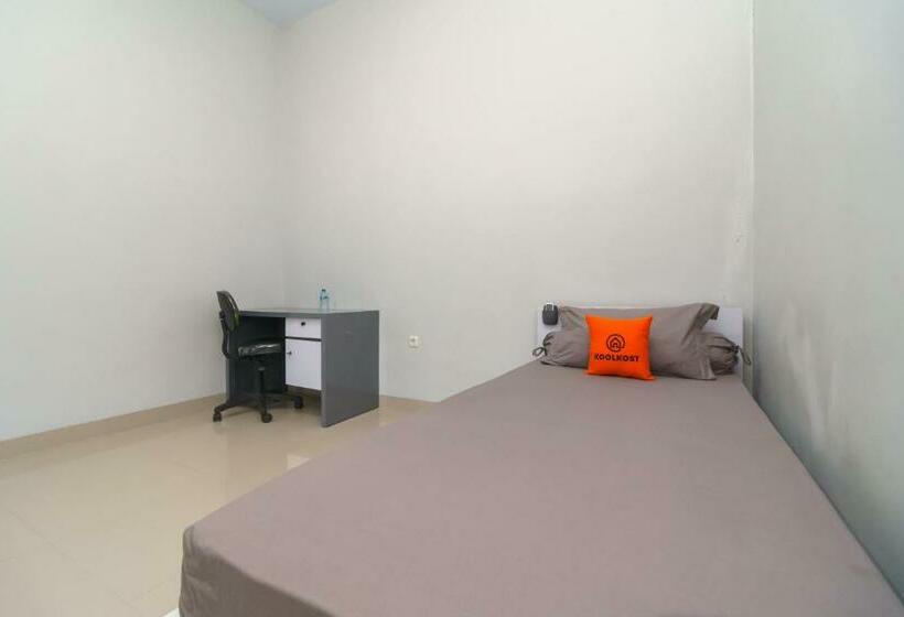 בית מלון כפרי Koolkost Near Universitas Islam Negeri Raden Intan Lampung 2