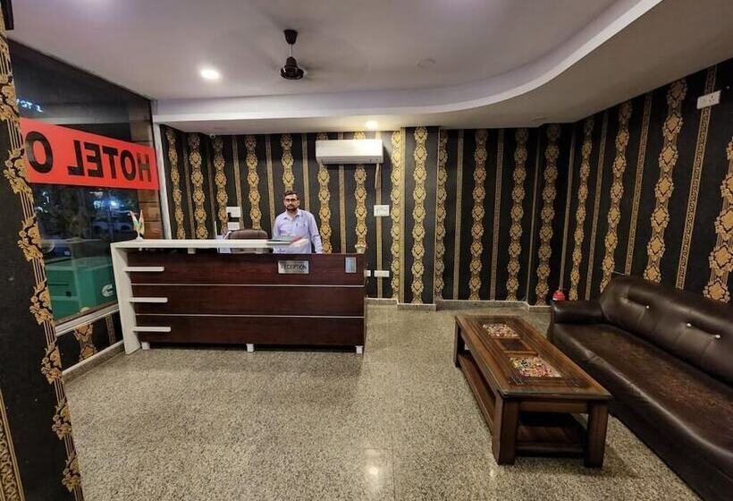 هتل Treebo Silver Stallion