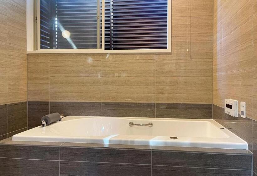 هتل Pension B,b, Dylan Vacation Stay 30973v