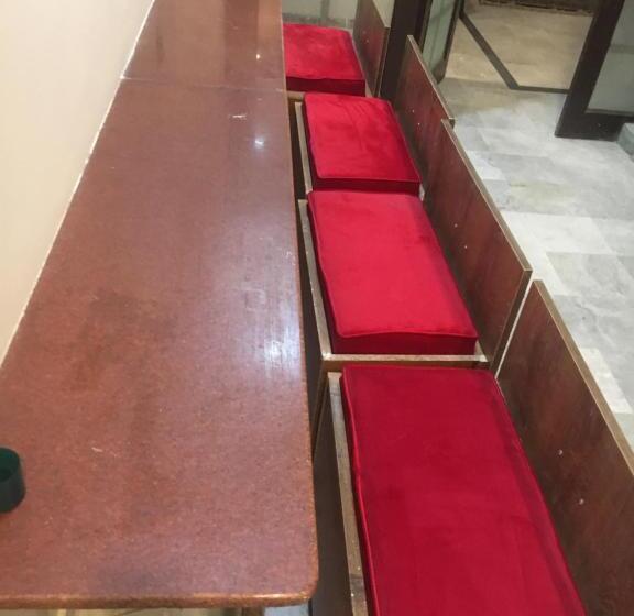 هتل Shaheen Rest House Islamabad