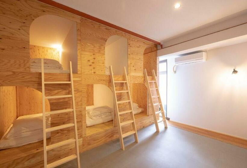旅馆 Coliving & Cafe Sando