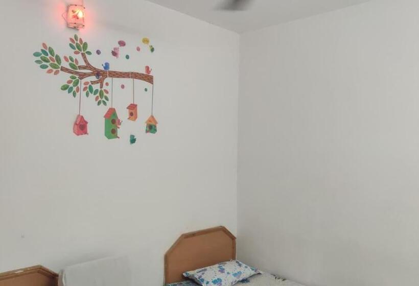 Отель Daya Dharma Residency