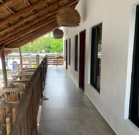 هتل Soi Bacalar