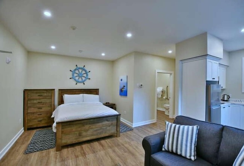 호텔 The Landing   Extended Stay Quarters