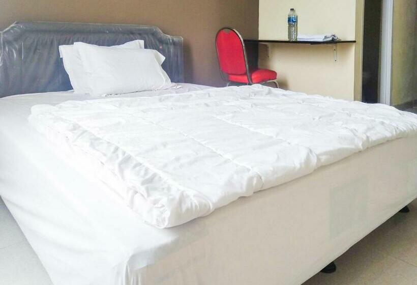 هتل Travelista Homestay Near Gor Candradimuka Semarang Mitra Reddoorz