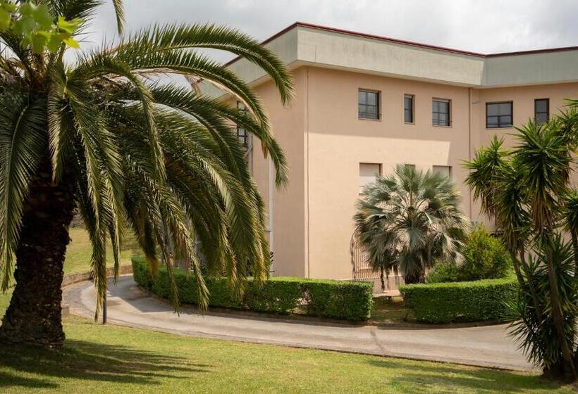 تختخواب و صبحانه Gerosa Guest House