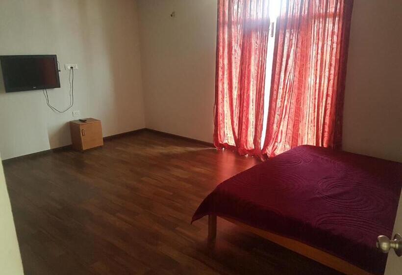 تختخواب و صبحانه Kumaragiri Cottages Kodaikanal