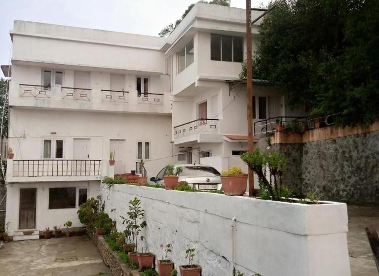 تختخواب و صبحانه Kumaragiri Cottages Kodaikanal