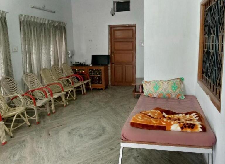 تختخواب و صبحانه Kumaragiri Cottages Kodaikanal