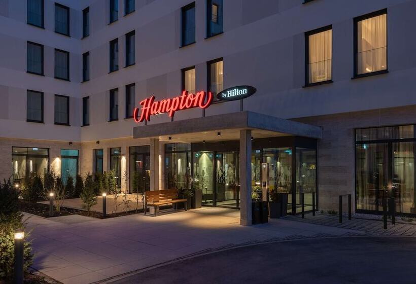 ホテル Hampton By Hilton Munich City North