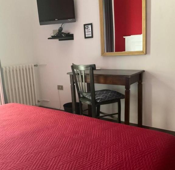 پانسیون 384 Guesthouse Rooms & Suite Enna