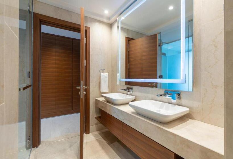 Radisson Blu Hotel, Juba