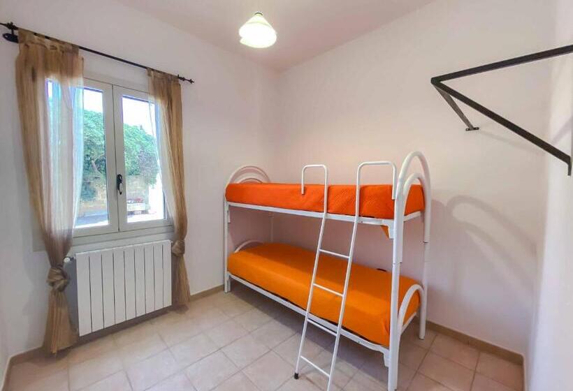 تختخواب و صبحانه Aparthotel Cortellenica