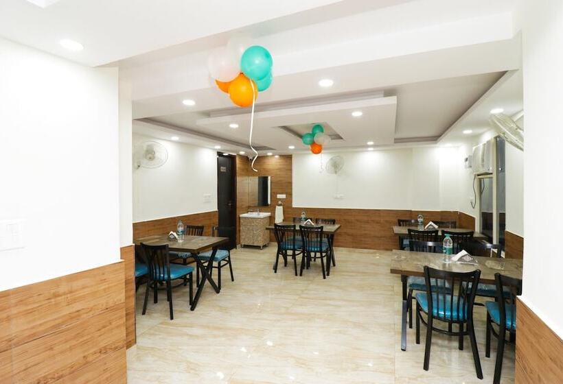 Airport Hotel Shivaka Inn