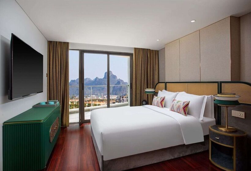 Отель Wingate By Wyndham Yangshuo
