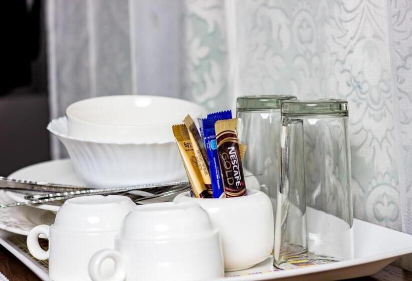 پانسیون 18 On Sherlock