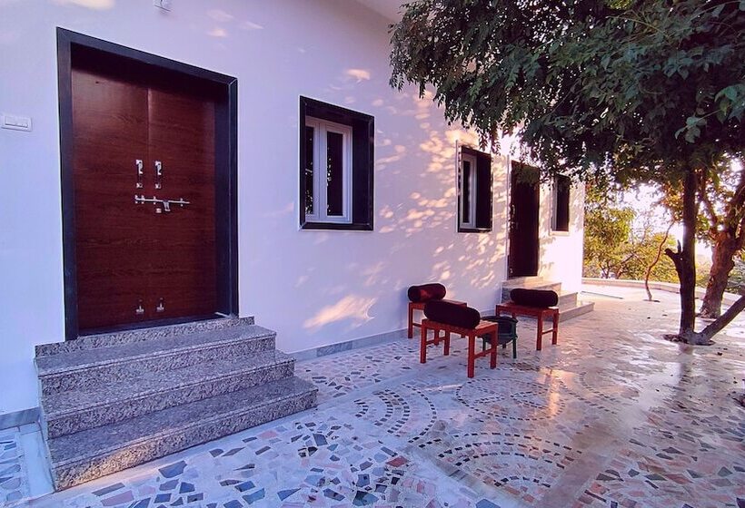 منتجع Takhat Villa By Shrigo Hotels