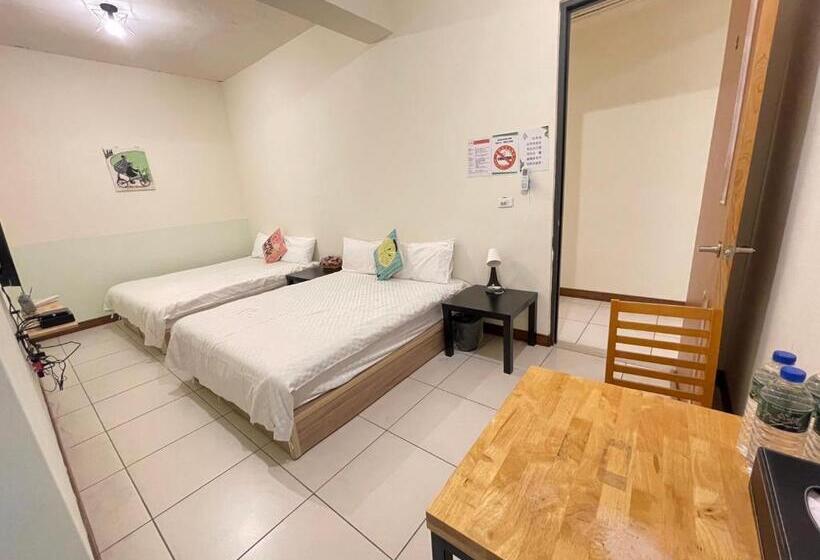 二街窩窩電梯民宿花蓮車站東出口second Street Nest Hostal