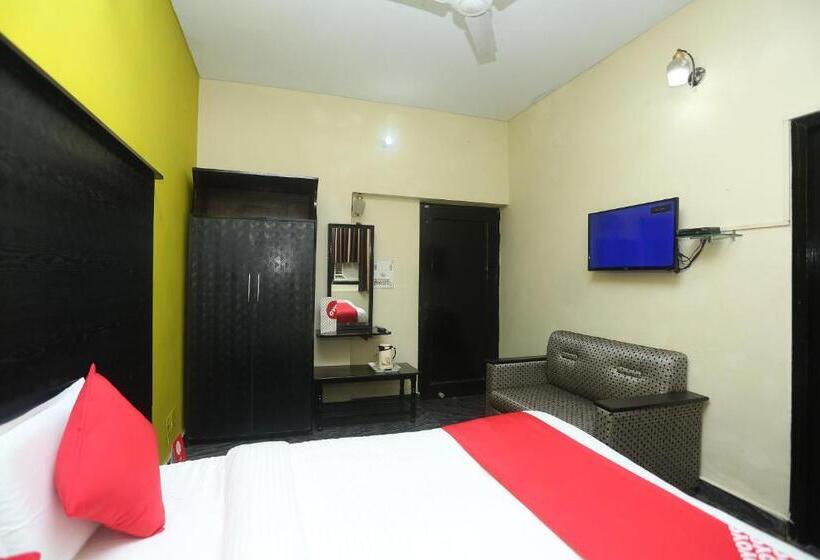 هتل Super Collection O Mathura Near Railway Station Formerly Gaurav Boarding House