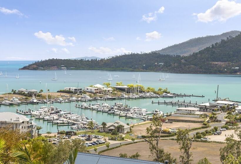 هتل Club Wyndham Airlie Beach