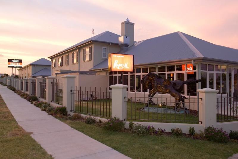 ホテル Coachmans Inn Warwick
