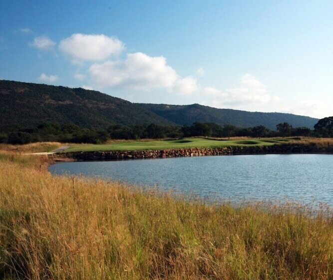酒店 Euphoria Golf And Lifestyle Estate