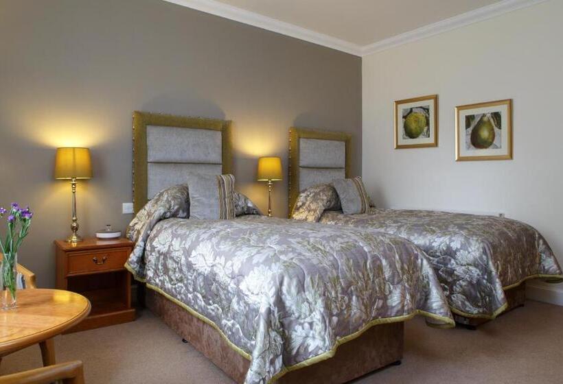 هتل Garvock House