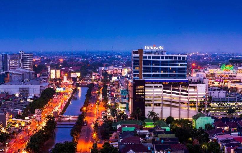 هتل Horison Ultima Bekasi