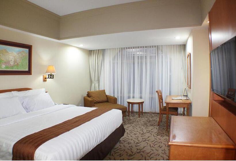 هتل Horison Ultima Bekasi