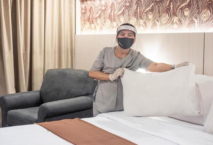 هتل Horison Ultima Bekasi