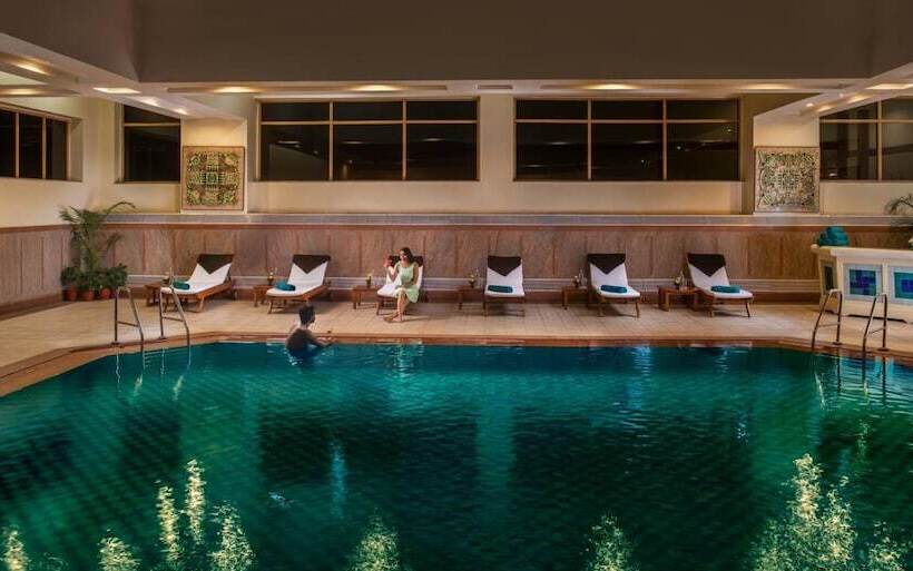 בית מלון כפרי Jaypee Residency Manor