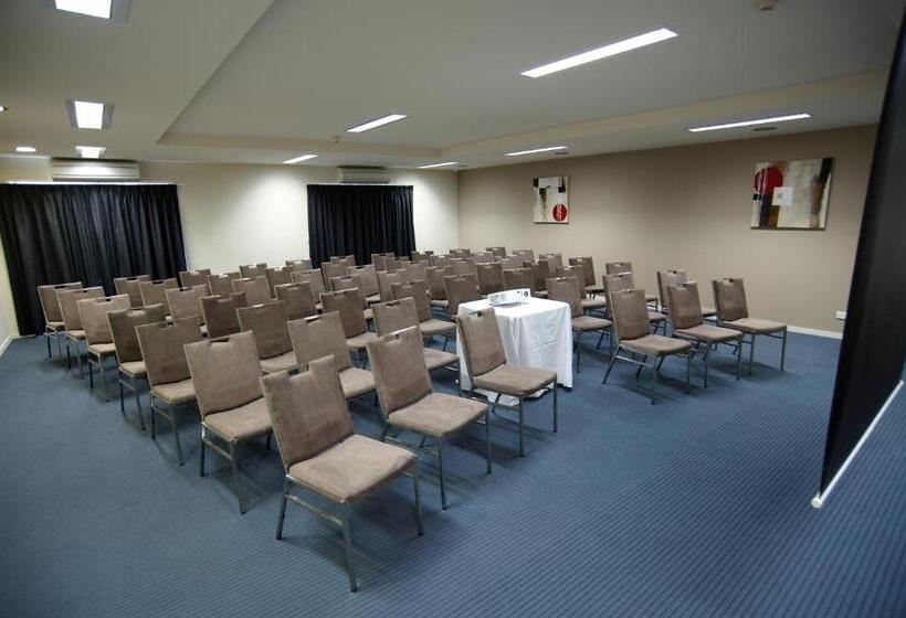 فندق Quest Shepparton