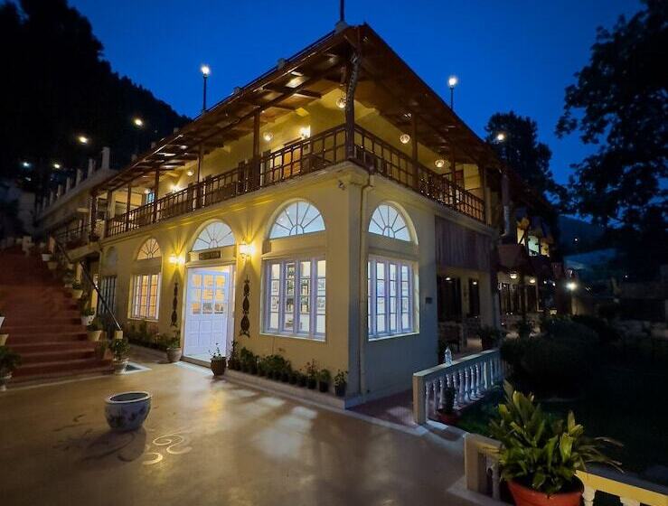 هتل The Pavilion