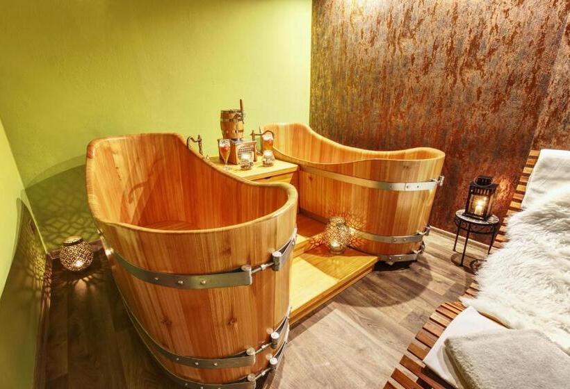 Kyjovský Pivovar   Hotel, Restaurace, Pivní Lázně