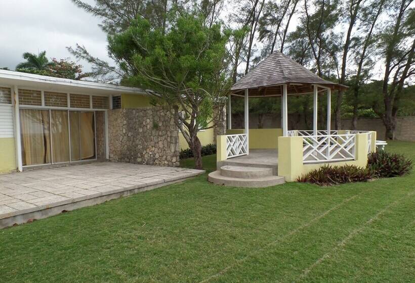 Miramar Villa