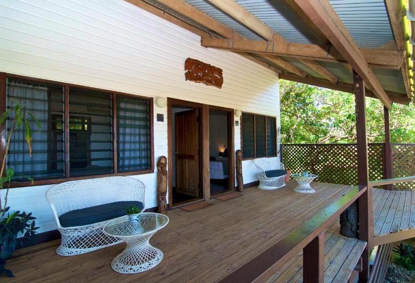 استراحتگاه Deco Stop Lodge