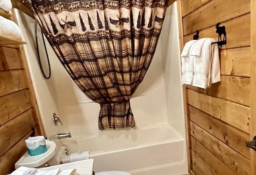 هتل Badlands Frontier Cabins