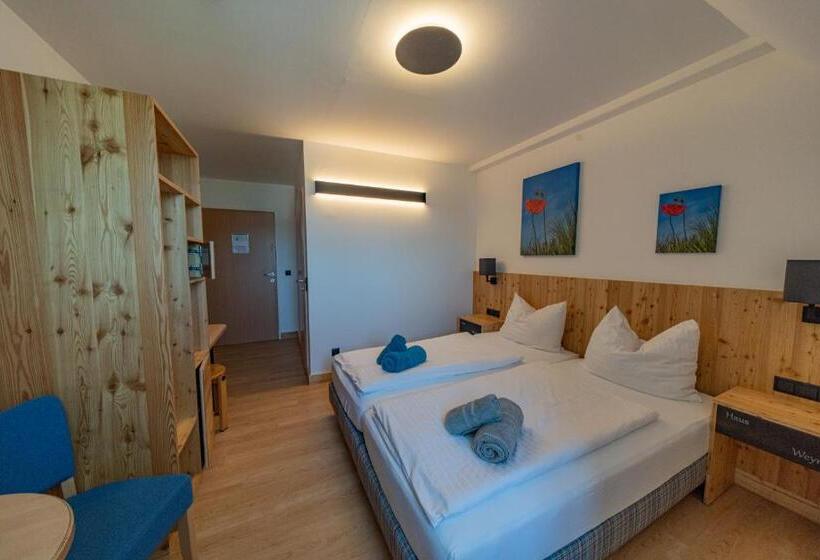 ベッドアンドブレックファースト Haus Weyregg   Pension