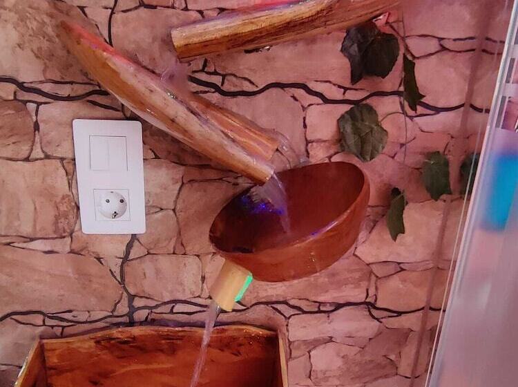 تختخواب و صبحانه Wonder Room Paraiso Magico Habitacion