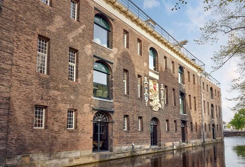 هتل Arsenaal Delft