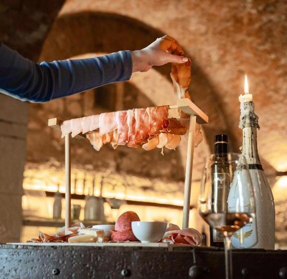 فندق Relais Forte Benedek Wine & Spa   Adults Only